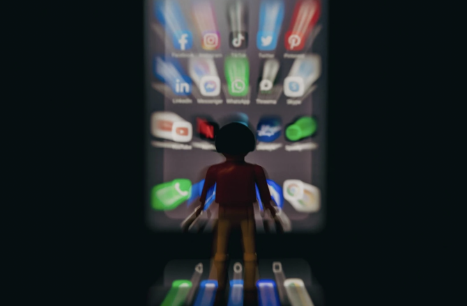 Готуємось до школи: який iPhone обрати дитині у 2025, щоб не переплатити Готуємось до школи: який iPhone обрати дитині у 2025, щоб не переплатити