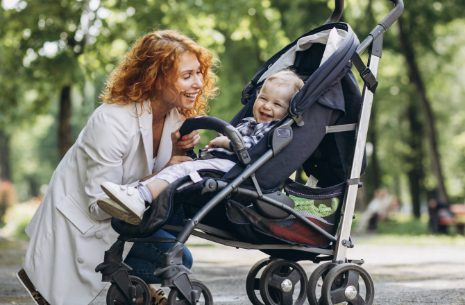 Cybex чи Carrello: як порівнювати коляски правильно — за сценаріями (місто, ліфт, подорожі)