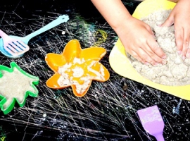 Кінетичний (живий, місячний) пісок своїми руками