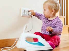 Як убезпечити будинок для дитини в перші роки життя